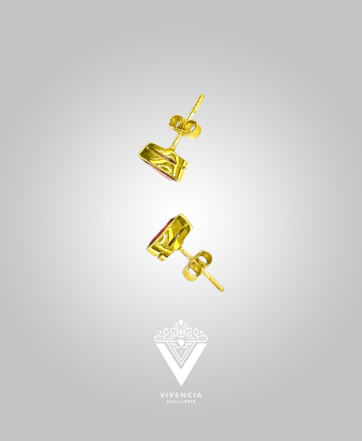 Stud | Natural Amethyst | Pear